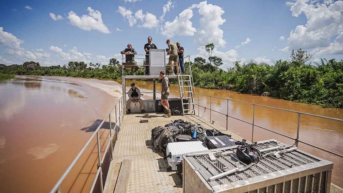 Ben Mirgel und Team unterwegs auf dem Amazonas.