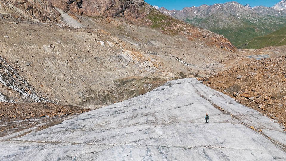 Einsatzorte sind oft schwer erreichbar, wie hier der Gletscher.